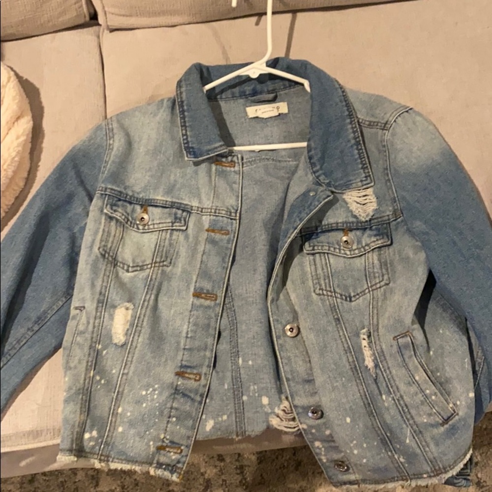 Jean jacket distressed